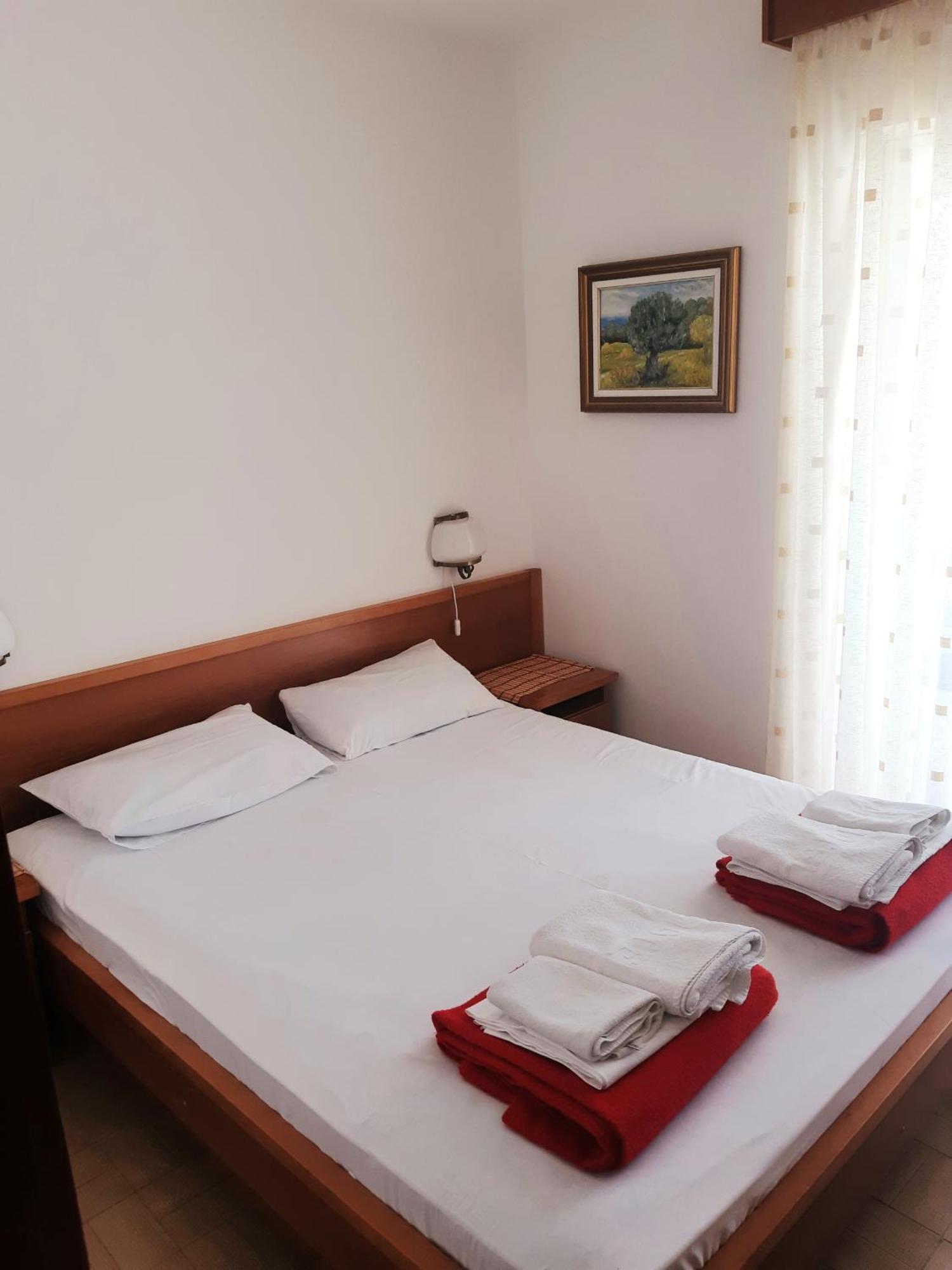 Apartments Becici Budva Zimmer foto